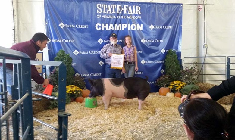 The Strong Family with the Reserve Champion Gilt at the 2014 Virginia State Fair.