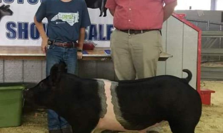 Landon Tilley with the Reserve Champion at the 2017 Northwest, NC Junior Livestock Show