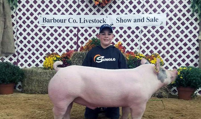 Marshal Nestor with the Reserve Champion at the 2017 Barbour County, WVA Livestock Show