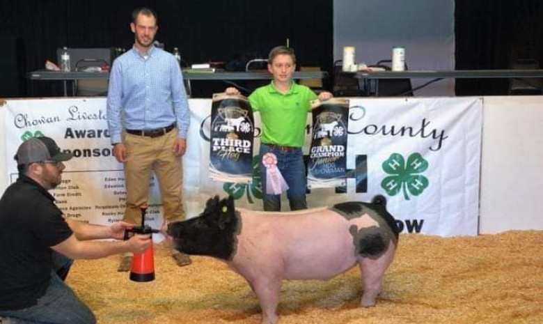 Maddox Bass with the 3rd Overall at the 2019 Chowan, NC Livestock Show