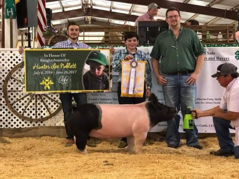 Addison Naas with the  Reserve Champion at the 2019 Chesapeake, VA 4-H Livestock Show