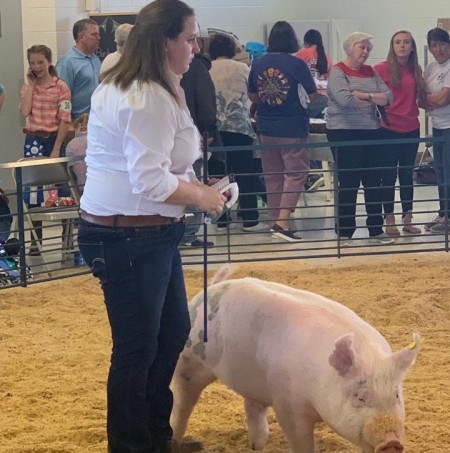 Naomi Spencer with the Reserve Champion at the 2019 Tyrrell County, NC Livestock Show